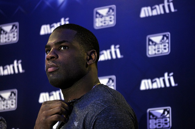 里竞技对河 里竞技对河